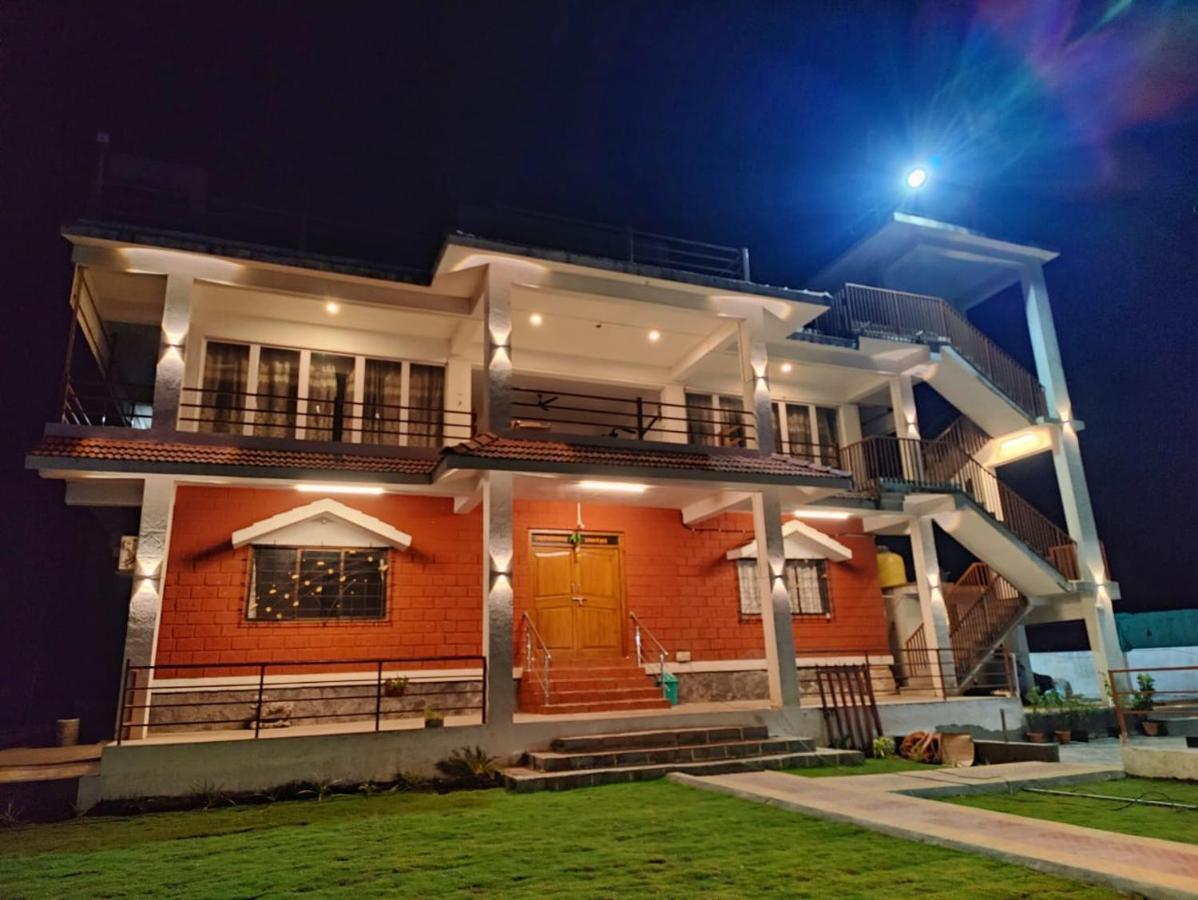 Hotel Sunshine Sea View Alībāg Exterior foto