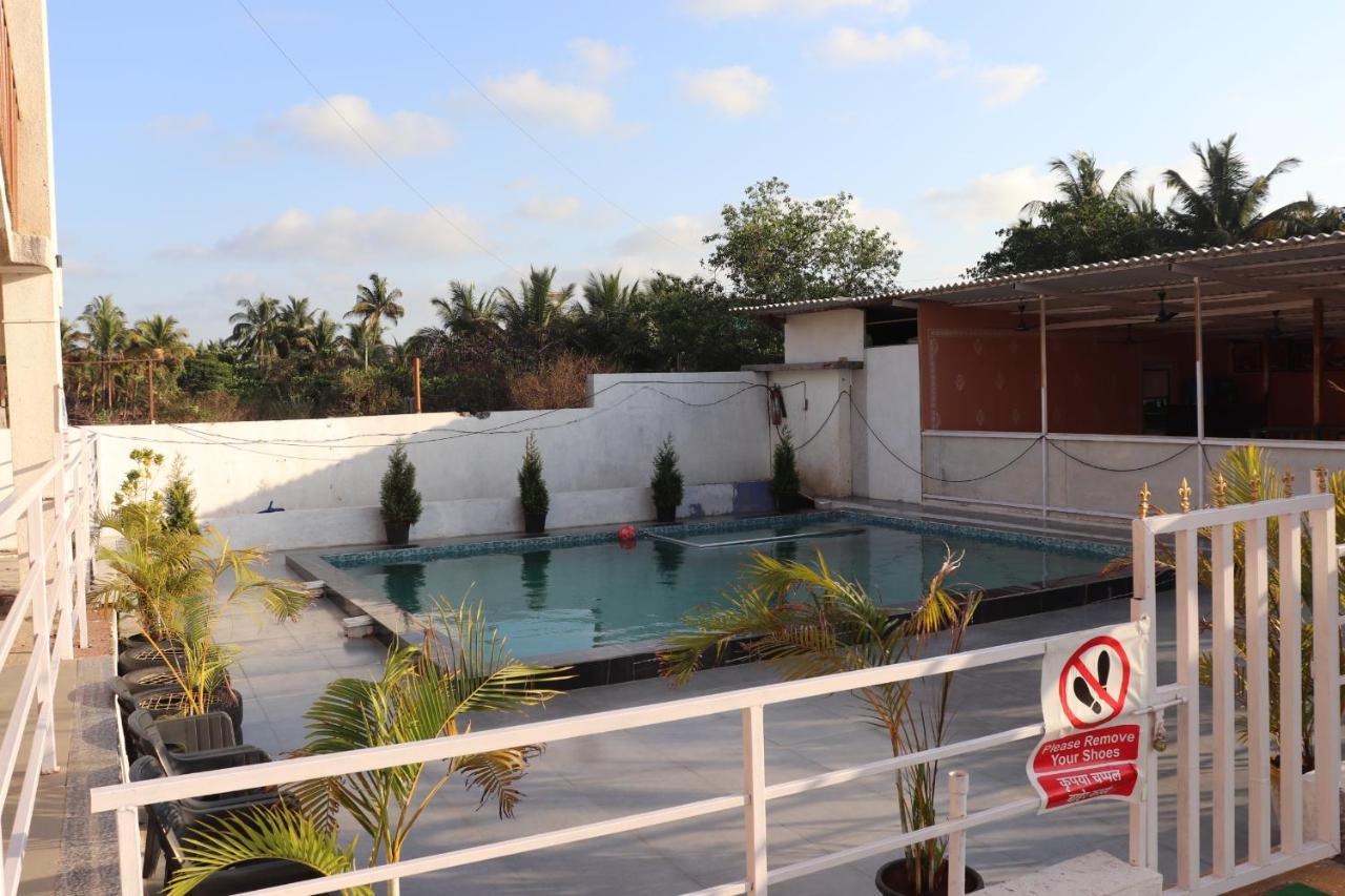 Hotel Sunshine Sea View Alībāg Exterior foto